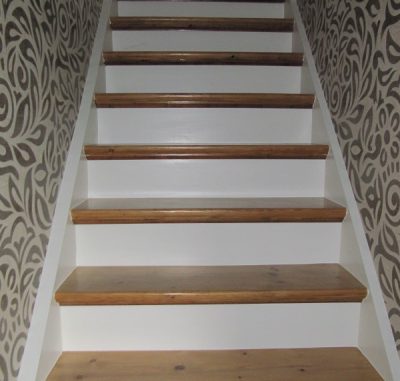 Alte Treppe in neuem Glanz (08)